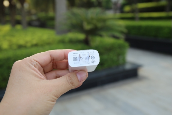 2018最強(qiáng)安卓旗艦!小米8詳細(xì)評(píng)測(cè)