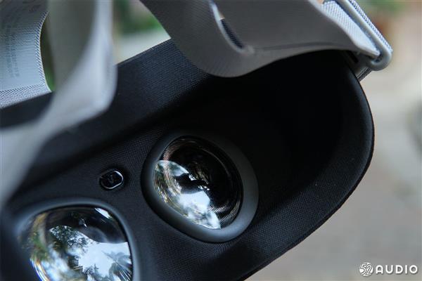 小米VR一體機體驗:全景音效 巨幕影院