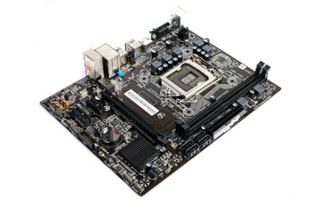 2800元奔騰G4560中等特效放心吃雞配置推薦 性價比爆棚！