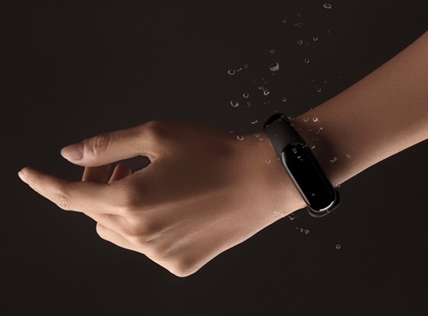 小米手環(huán)3開賣：抬腕亮屏+續(xù)航20天+ 售價169元！