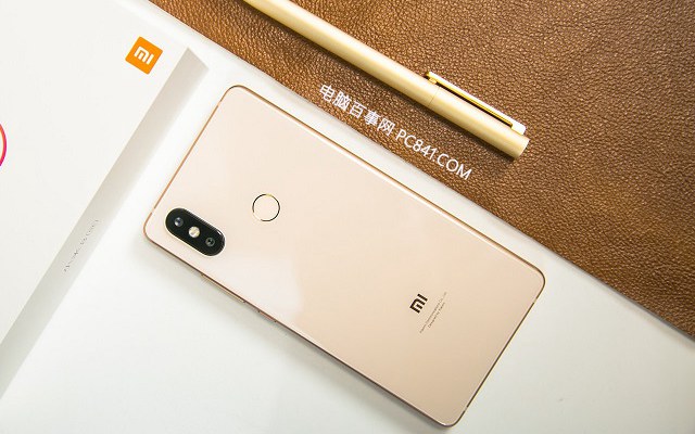 小米6X和小米8 SE哪個好？小米8 SE和6X區別對比