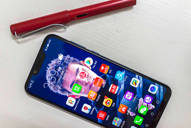 榮耀Play配置怎么樣 榮耀Play參數與真機圖賞