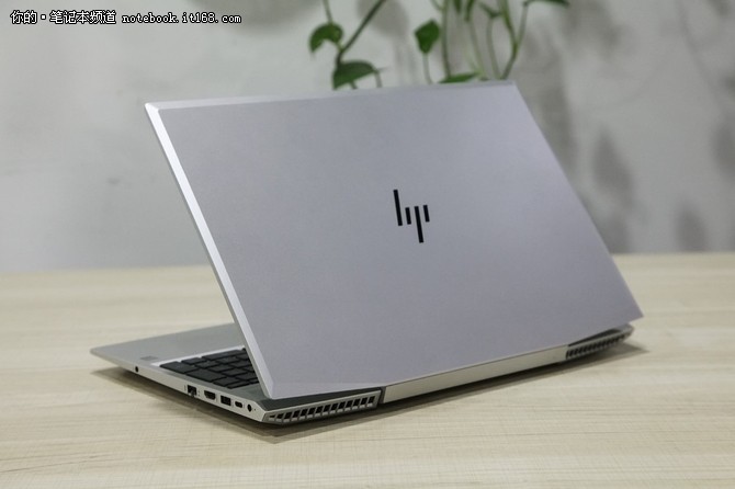 惠普戰99商務本評測:八代酷睿+專業顯卡、輕薄而硬朗