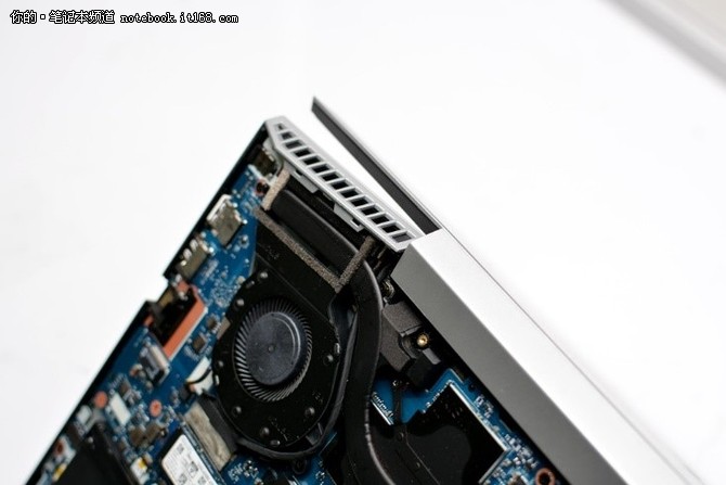 續(xù)航時(shí)間與散熱測試