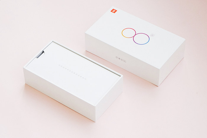 小米8 SE紅色好看嗎？小米8 SE亮紅色開箱圖賞