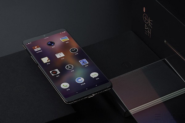 堅(jiān)果Pro 3或?qū)⒂?月亮相：美人尖+驍龍710