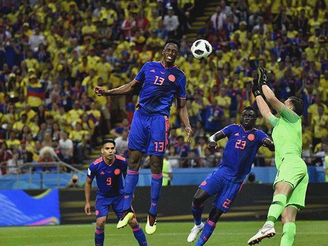 ↑這是哥倫比亞隊球員米納在比賽中頭球攻門得分。新華社記者賀燦鈴攝 2018世界杯波蘭0-3哥倫比亞全程視頻錄像回看