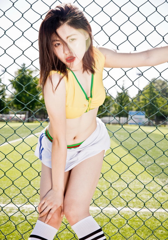 2018世界杯足球?qū)氊悎D片 2018世界杯性感足球美女圖片大全