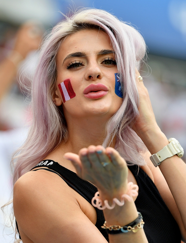 2018世界杯足球寶貝圖片 2018世界杯性感足球美女圖片大全