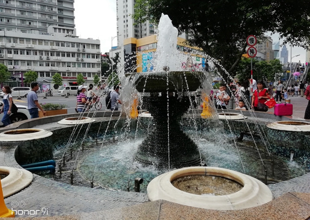 榮耀9i和紅米Note5哪個(gè)好 榮耀9i和紅米Note5對(duì)比評(píng)測(cè)