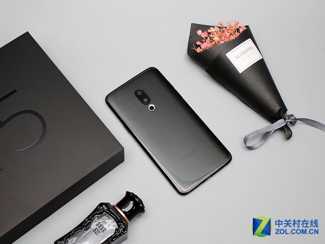 暑假出游拍照手機怎么選 我就看好這四款