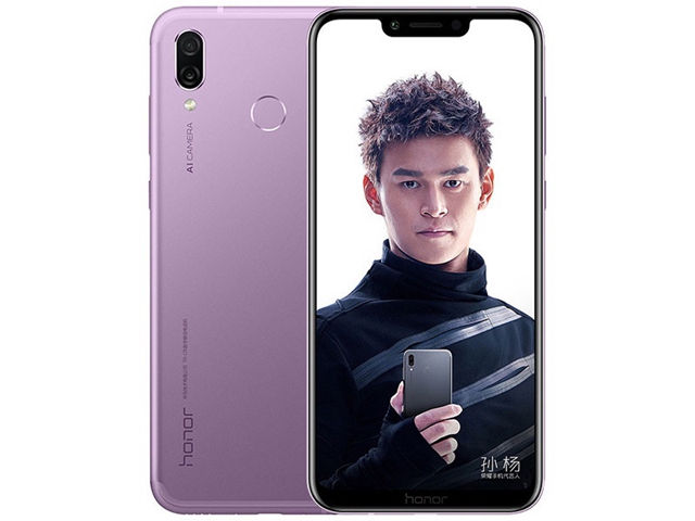 誰更適合年輕玩家?榮耀Play對比小米8評測