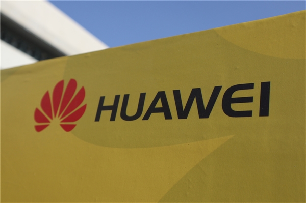 華為TalkBand B5曝光：金屬表帶、沿用二合一設(shè)計(jì)