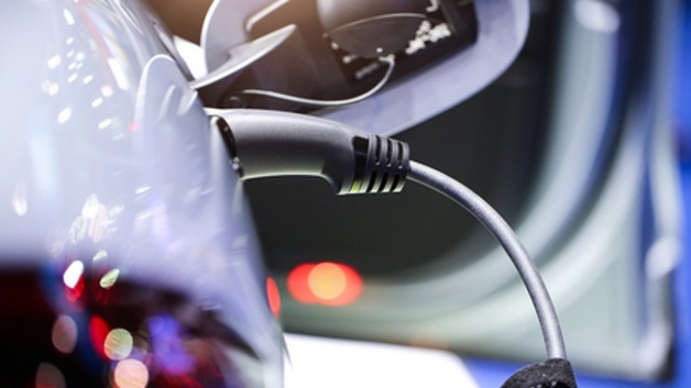 中美貿易戰主打制造業玄機：富士康去美國 特斯拉來上海