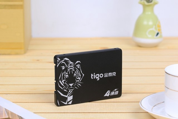 讓你的電腦遠離卡頓 2018最新高性價比的固態(tài)硬盤推薦