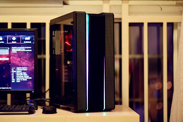 2018分水嶺級游戲主機配置推薦 6000六核獨顯均衡裝機方案