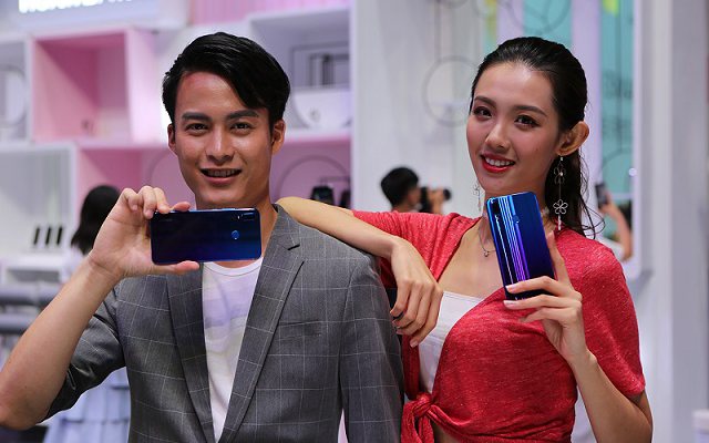 華為nova3配置參數(shù)與真機(jī)圖賞 顏值拍照搶眼