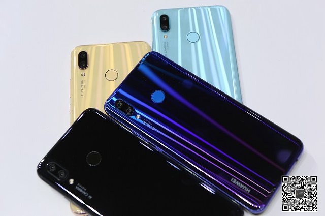 華為nova3配置參數(shù)與真機(jī)圖賞 顏值拍照搶眼