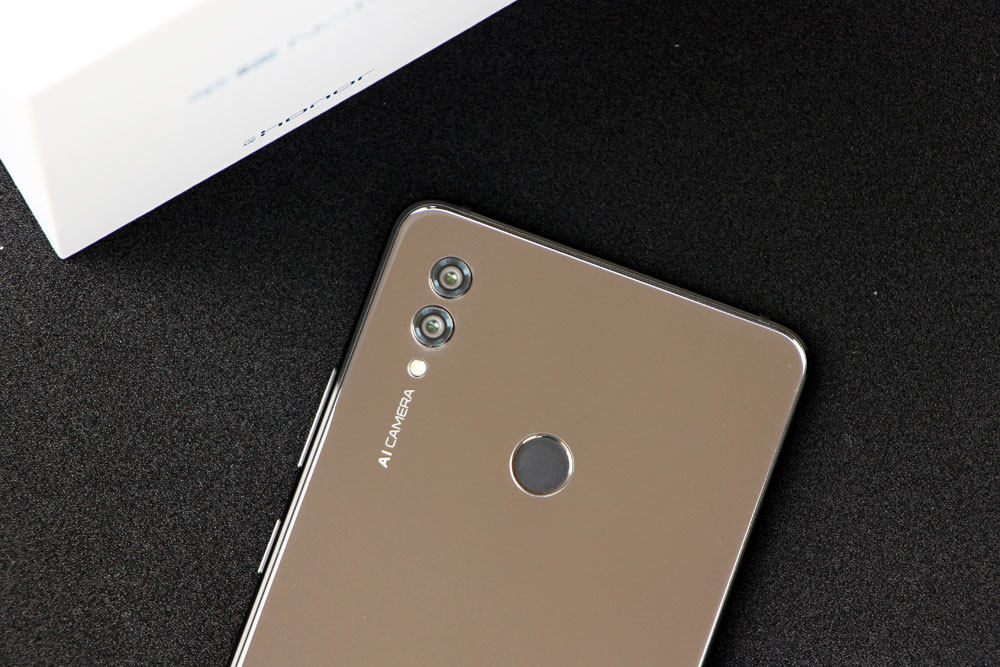 榮耀Note10幻夜黑開箱圖賞 不只是大屏(8/10)