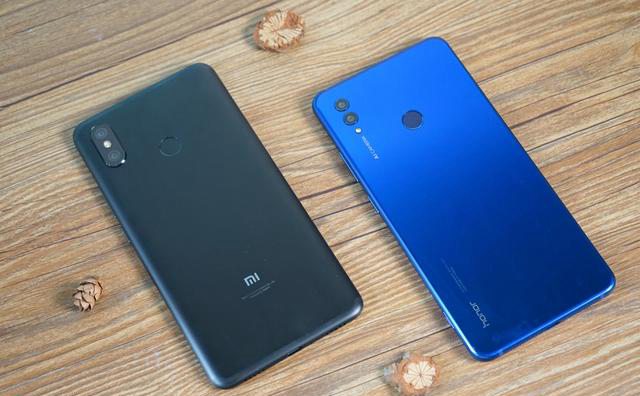 榮耀Note10和小米Max3對比評測 巨屏手機選哪款好？