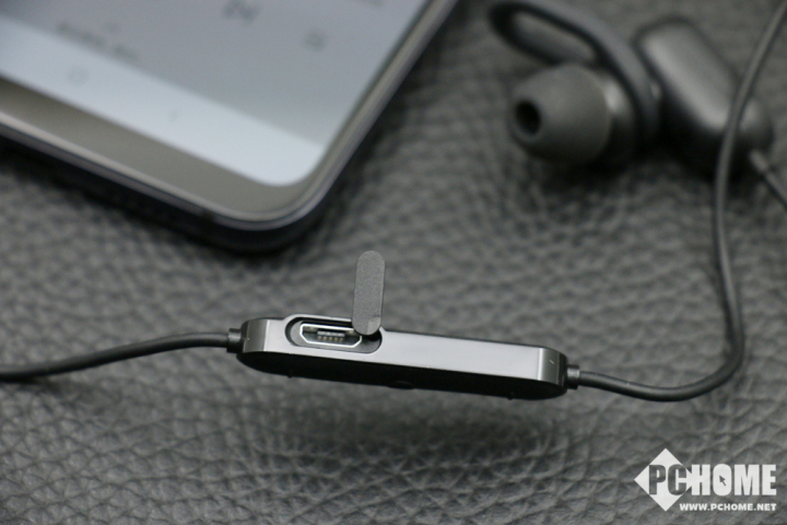 小米運(yùn)動藍(lán)牙耳機(jī)青春版上手:輕盈、便捷、至真至美 小米運(yùn)動藍(lán)牙耳機(jī)青春版上手:輕盈、便捷、至真至美