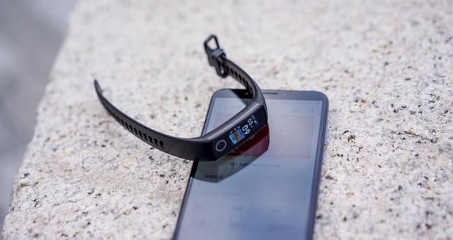 榮耀手環(huán)4怎么樣 榮耀手環(huán)4體驗(yàn)評(píng)測