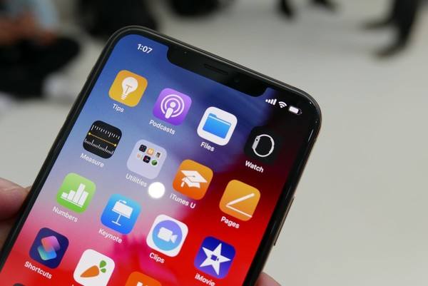 蘋果iPhone Xs系列為什么不值得買？看完這篇看完你就明白了