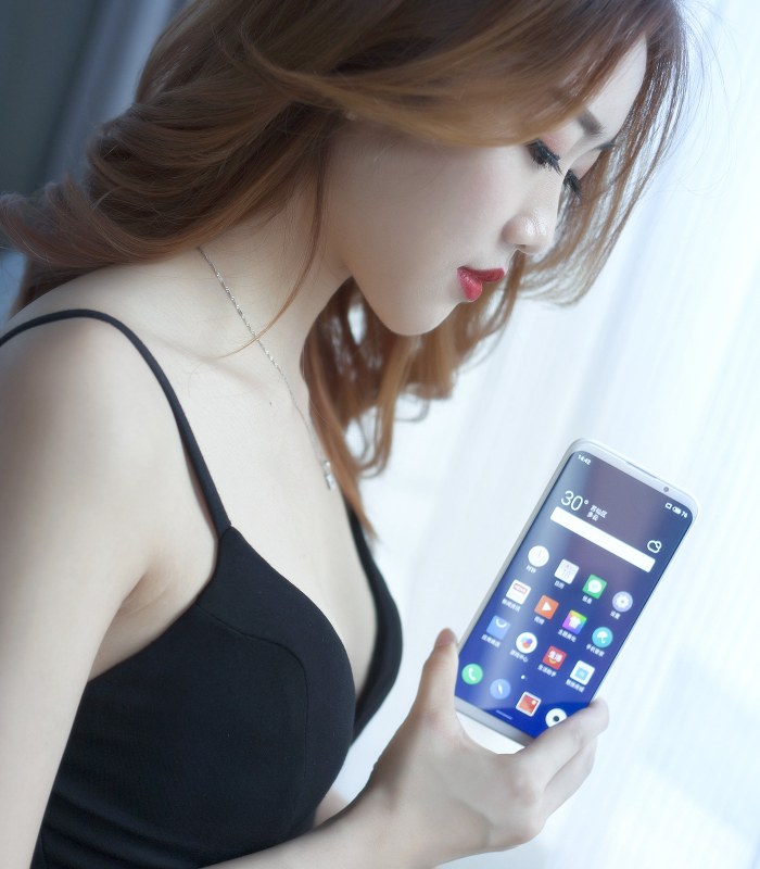 魅族16X汝窯白美女圖賞 手機真美人更美!(7/10)