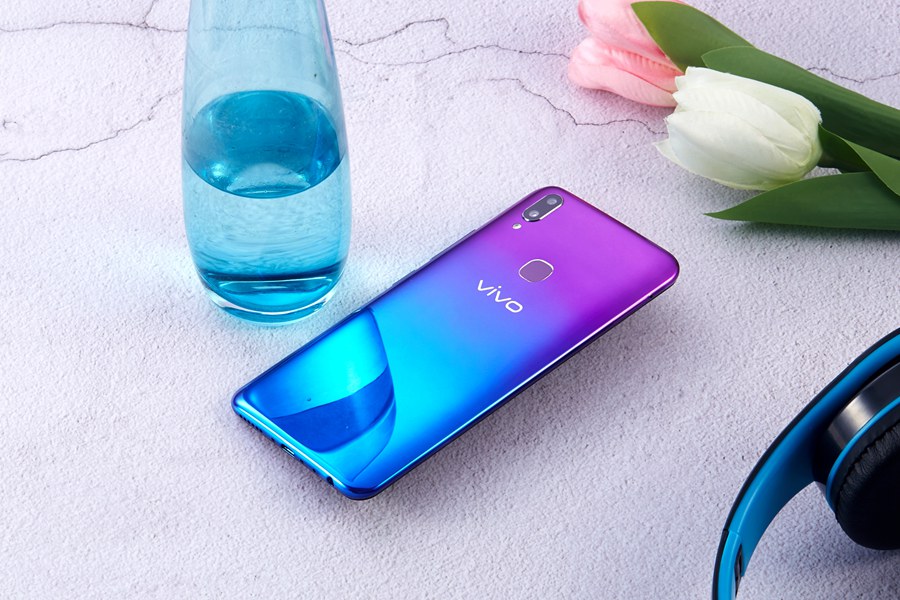 vivo Z1極光特別版圖賞 動人心魄的漸變光芒，視覺效果出眾
