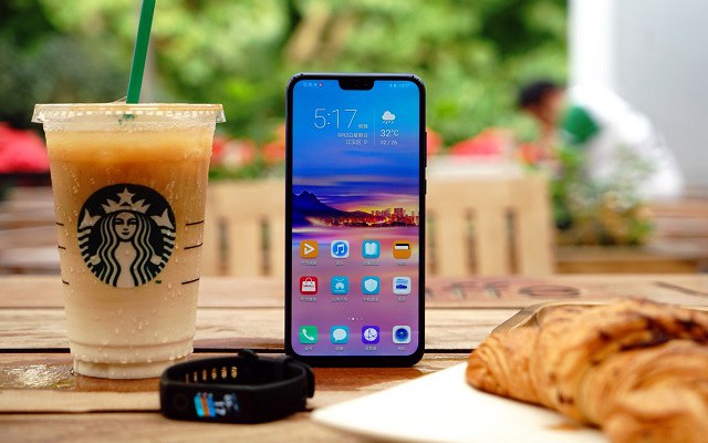 vivo Z1和榮耀8X哪個好?榮耀8X和vivo Z1區別對比