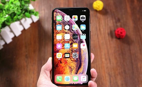 蘋果iPhone XR更換屏幕和電池維修價格出爐 真的修不起！