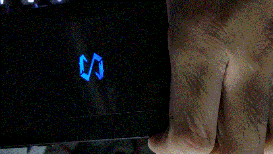 機(jī)身背部燈效整體效果