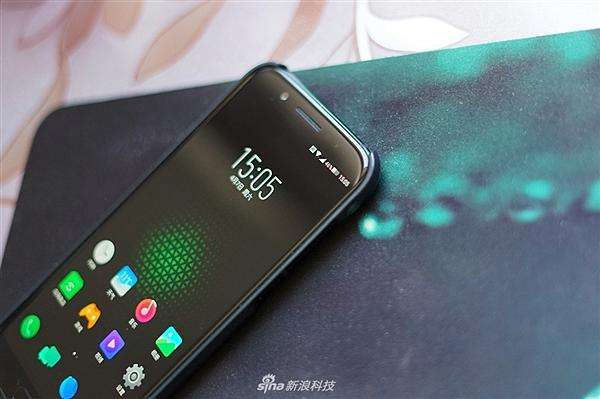 黑鯊游戲手機黑鯊Helo發布：驍龍845+雙液冷，售價3199元起