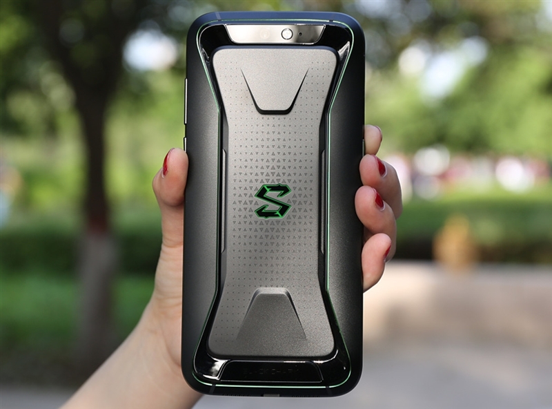 全球首款10GB內存手機!黑鯊游戲手機Helo首發評測:為手游而生