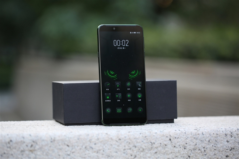 全球首款10GB內存手機！黑鯊游戲手機Helo首發評測：為手游而生