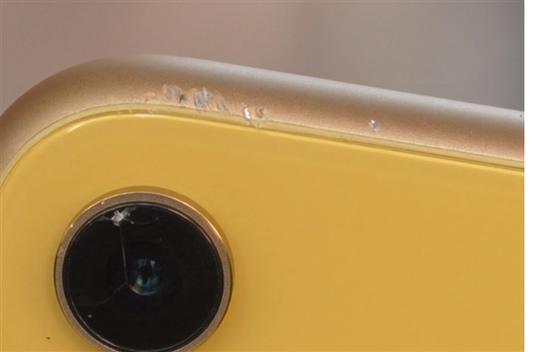 蘋果iPhone XR手機(jī)跌落測試:比起XS來果然差遠(yuǎn)了