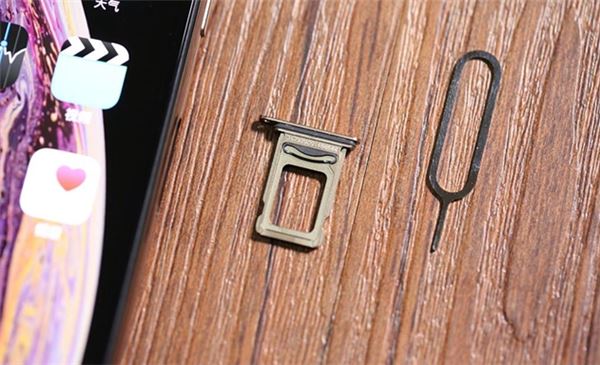 iphone XS max怎么裝卡/插卡？iphone XS max安裝SIM卡教程