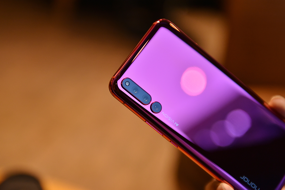 榮耀Magic2評測:在人工智能的路上更進(jìn)一步