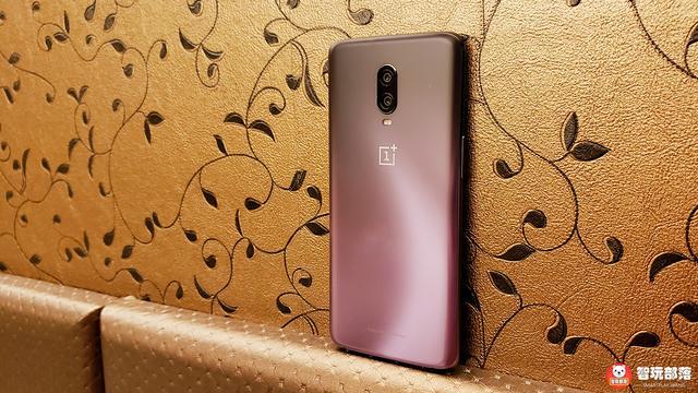 一加6T電光紫配色圖賞：水滴屏+屏幕指紋