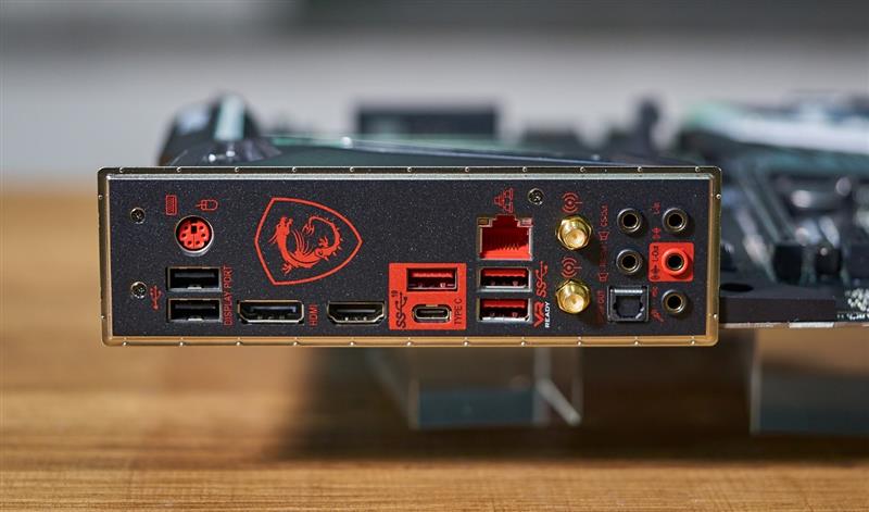 9代酷睿超頻式微！微星MPG Z390 GAMING PRO CARBON AC暗黑板主板評測：內存超頻時代到來