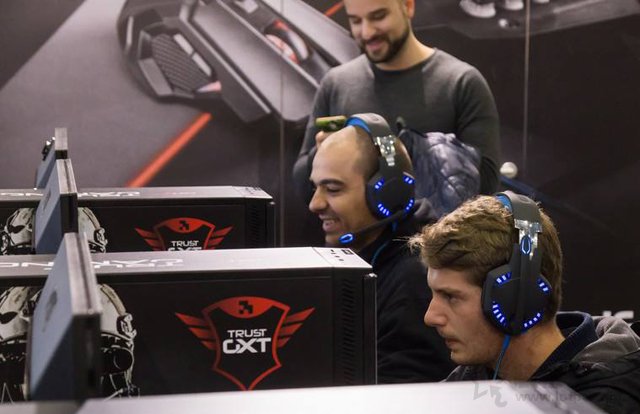 6000元銳龍R7-2700配RX590新3A平臺電腦配置推薦