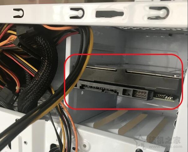 臺式電腦加新/舊機(jī)械硬盤+分區(qū)教程