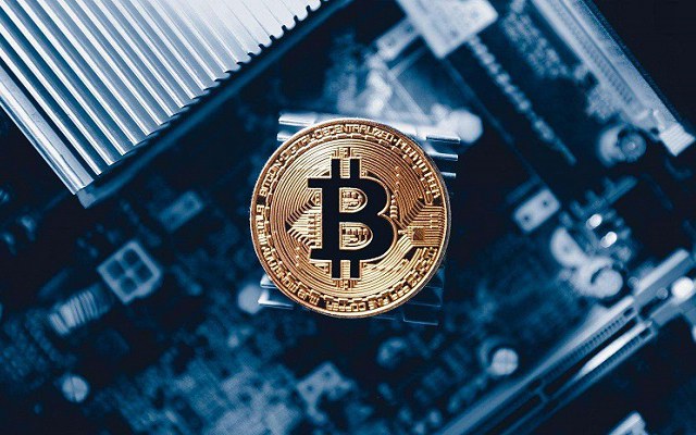 比特幣暴跌近八成 礦機店主：開機就虧 按廢鐵處理