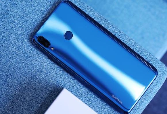 華為暢享9Plus和小米8SE哪個好？暢享9Plus和小米8SE對比區別