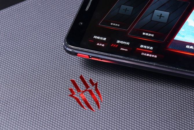 努比亞紅魔Mars電競手機評測