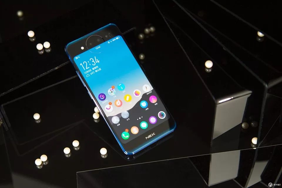 vivo NEX 雙屏版圖賞:既是實力派,也是「雙面派」