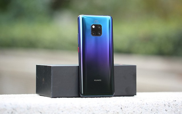 天貓雙12手機(jī)戰(zhàn)報出爐：華為Mate20 Pro超越iPhone XS登榜首