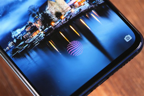 2018智能手機十大技術(shù)創(chuàng)新盤點 你用過幾個？