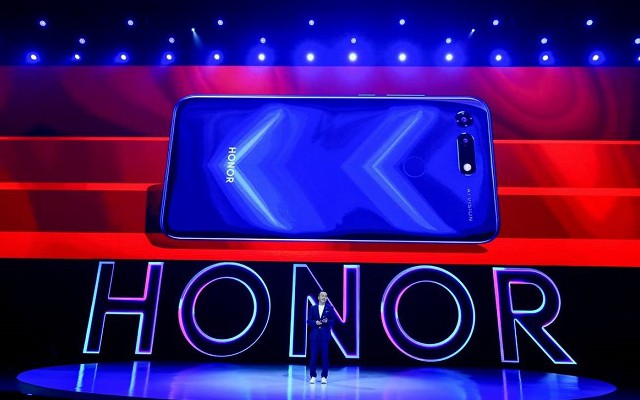 榮耀V20正式發布:最便宜的麒麟980旗艦機 4800萬雙攝