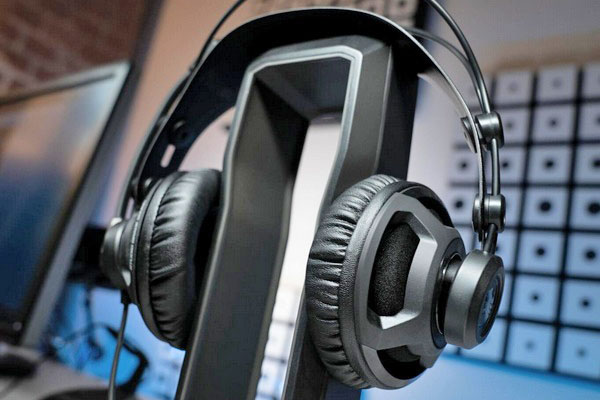 ROCCAT冰豹Renga Boost耳機